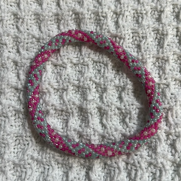 5 Sashka Co beaded bracelets. Pink Blue Gold. Approx 8”. - Picture 2 of 6